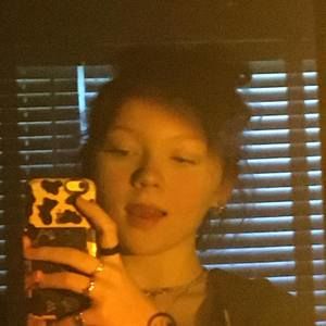 Meet your Posher, Roxy